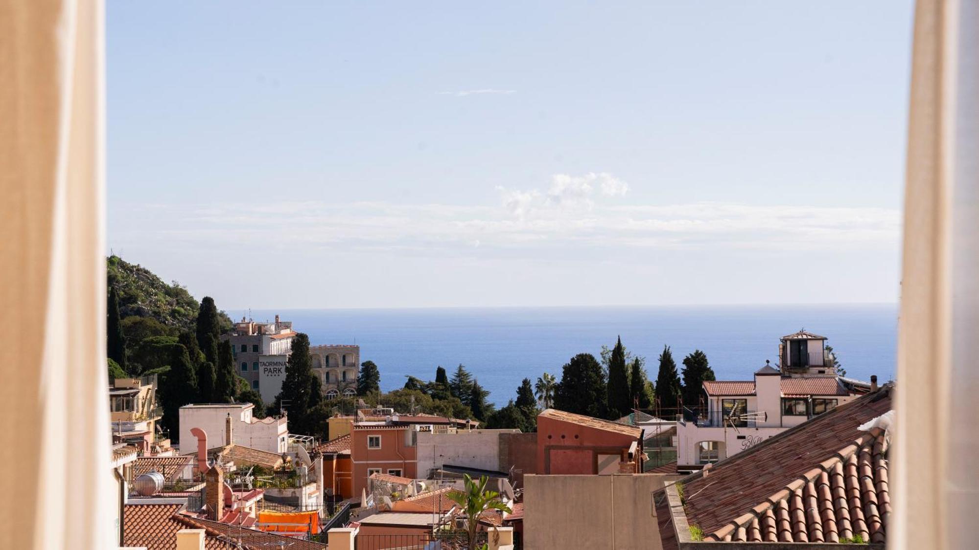 Palazzo Di Ferro Taormina